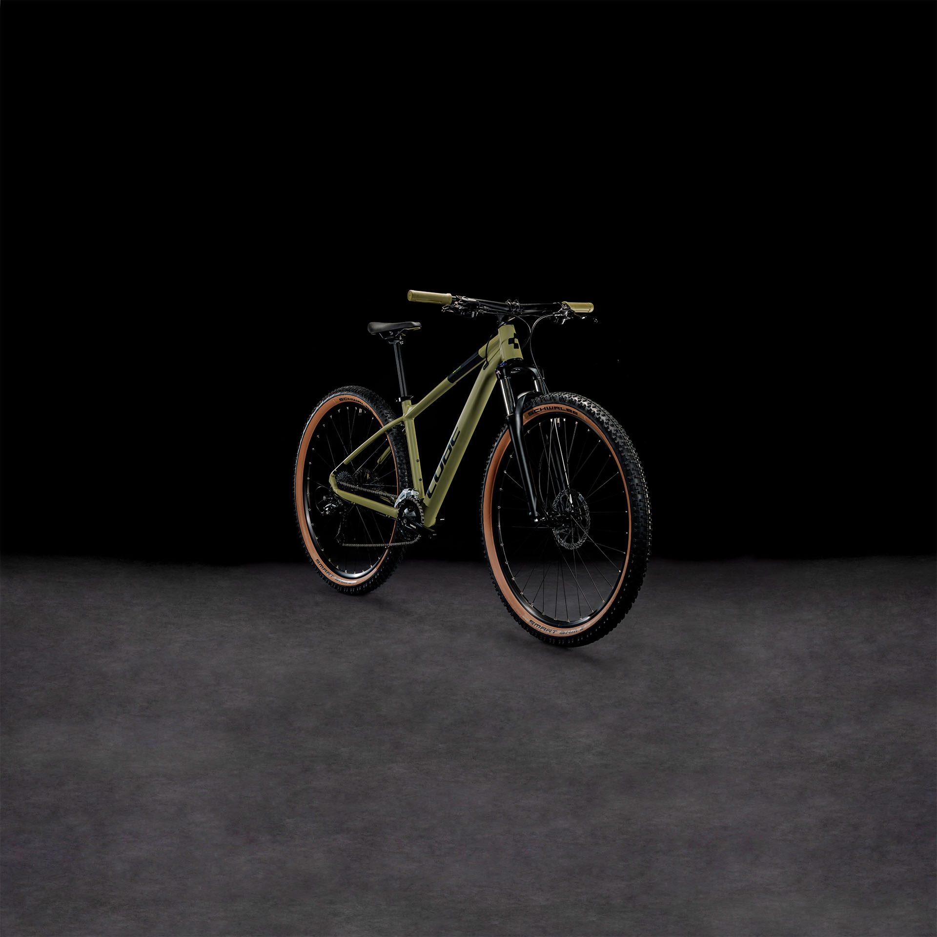 Cube Aim Race olive´n´black (Bike Modell 2023) bei tyl4sports.at