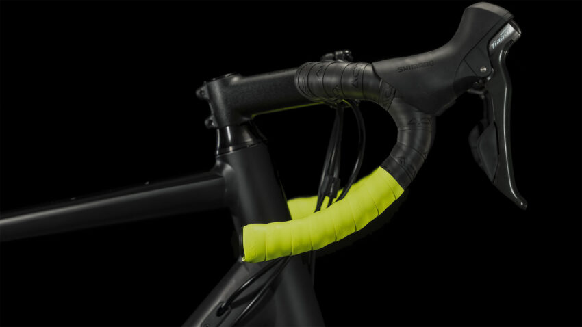 Cube Attain Race black´n´white (Bike Modell 2023) bei tyl4sports.at
